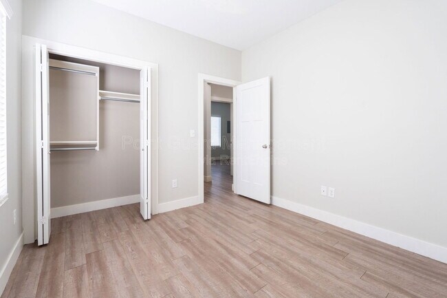 Building Photo - 3412 E Aster St