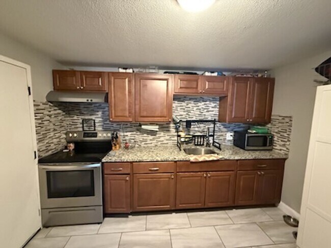 Building Photo - 1 Silvestri Cir