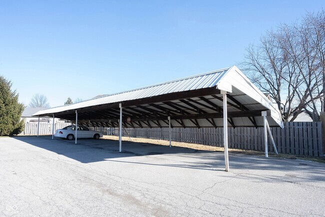 Building Photo - 140 Maple Park Dr