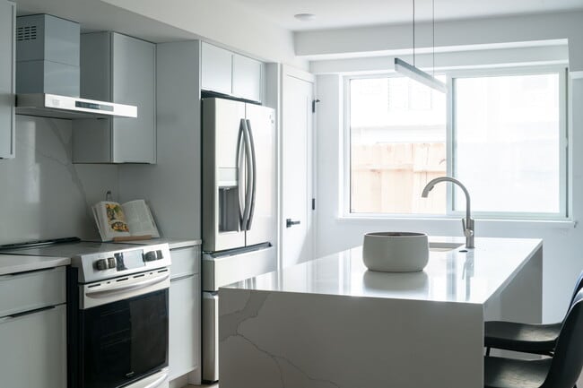 Building Photo - 2603 E Boston St