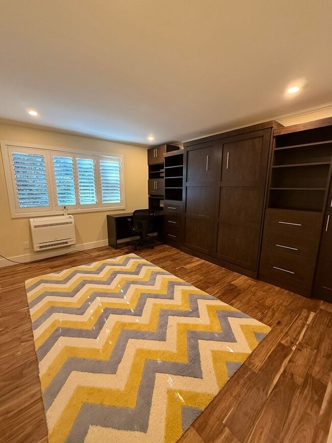 Building Photo - 2Bd/2Ba Bellevue Condo