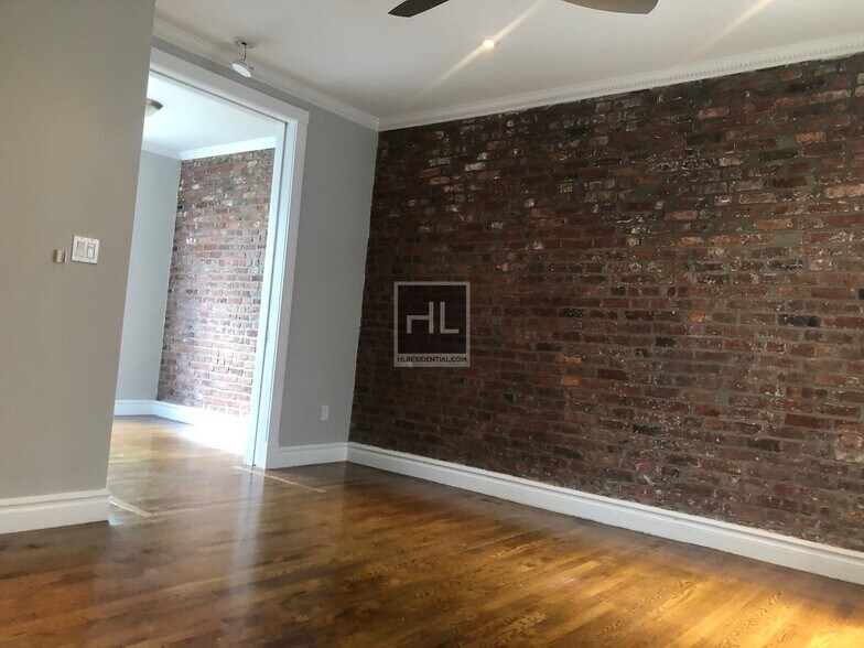 Building Photo - East 13th Street