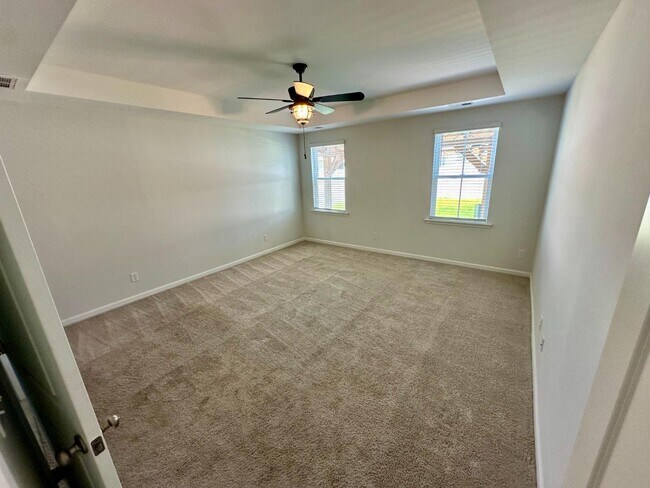 Building Photo - 54 Grovewood Dr