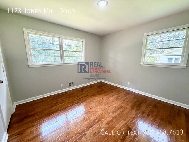 Building Photo - 1123 Jones Mill Rd