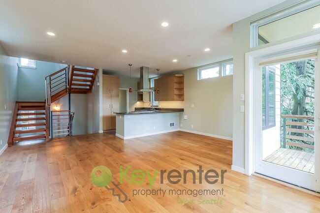 Building Photo - Modern Seattle Home Featuring Hardwood Floors and Style
