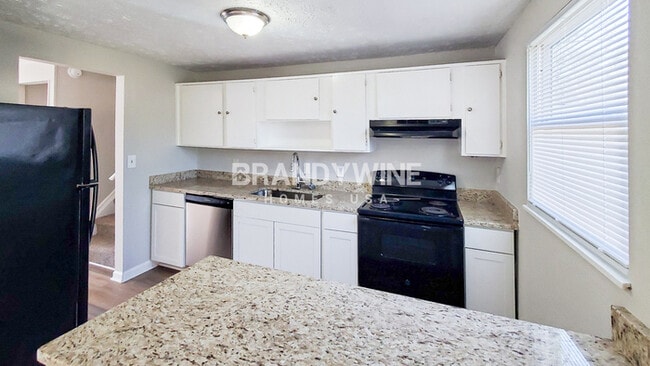 Building Photo - 3225 Valley Bend Rd