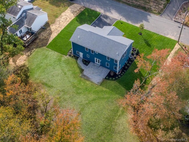 Building Photo - 36 Windmill Ln