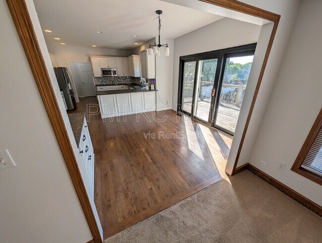 Building Photo - 3905 SW 14 St Ct