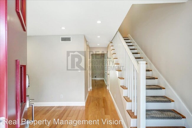 Building Photo - 3 br, 2.5 bath House - 3928 Ackerman Drive