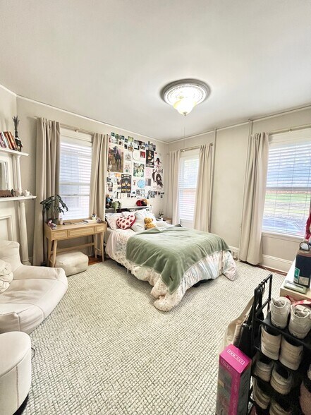 Primary Photo - 73 Delle Ave