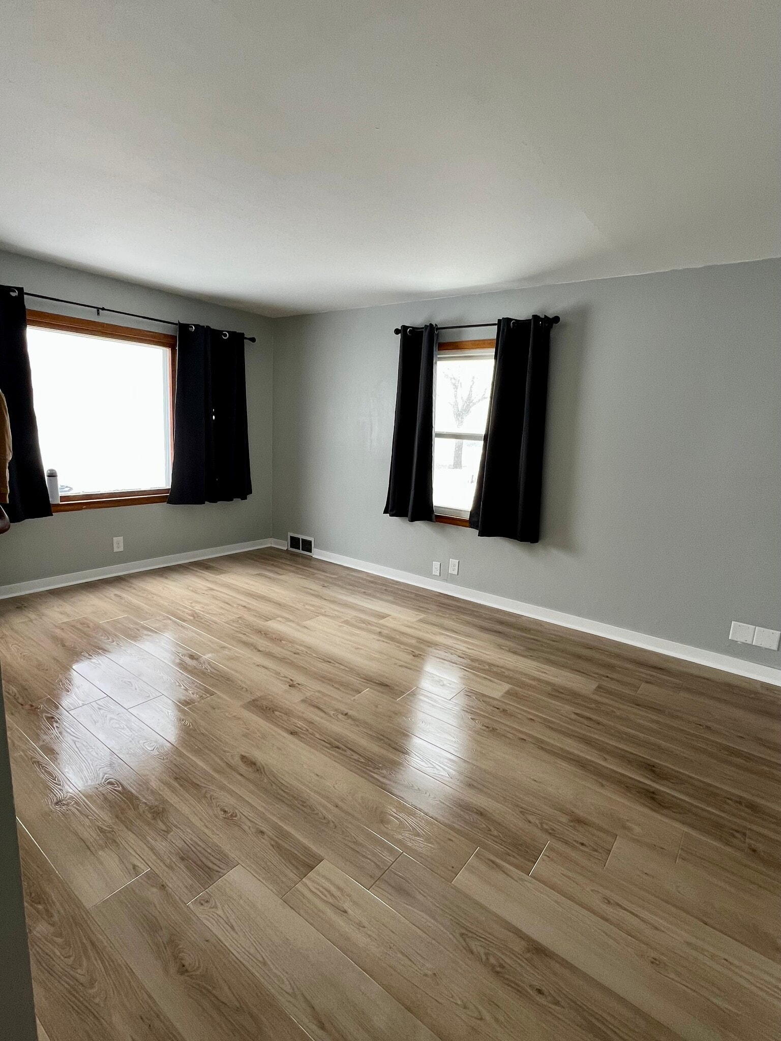 Building Photo - 3808 S 48th St