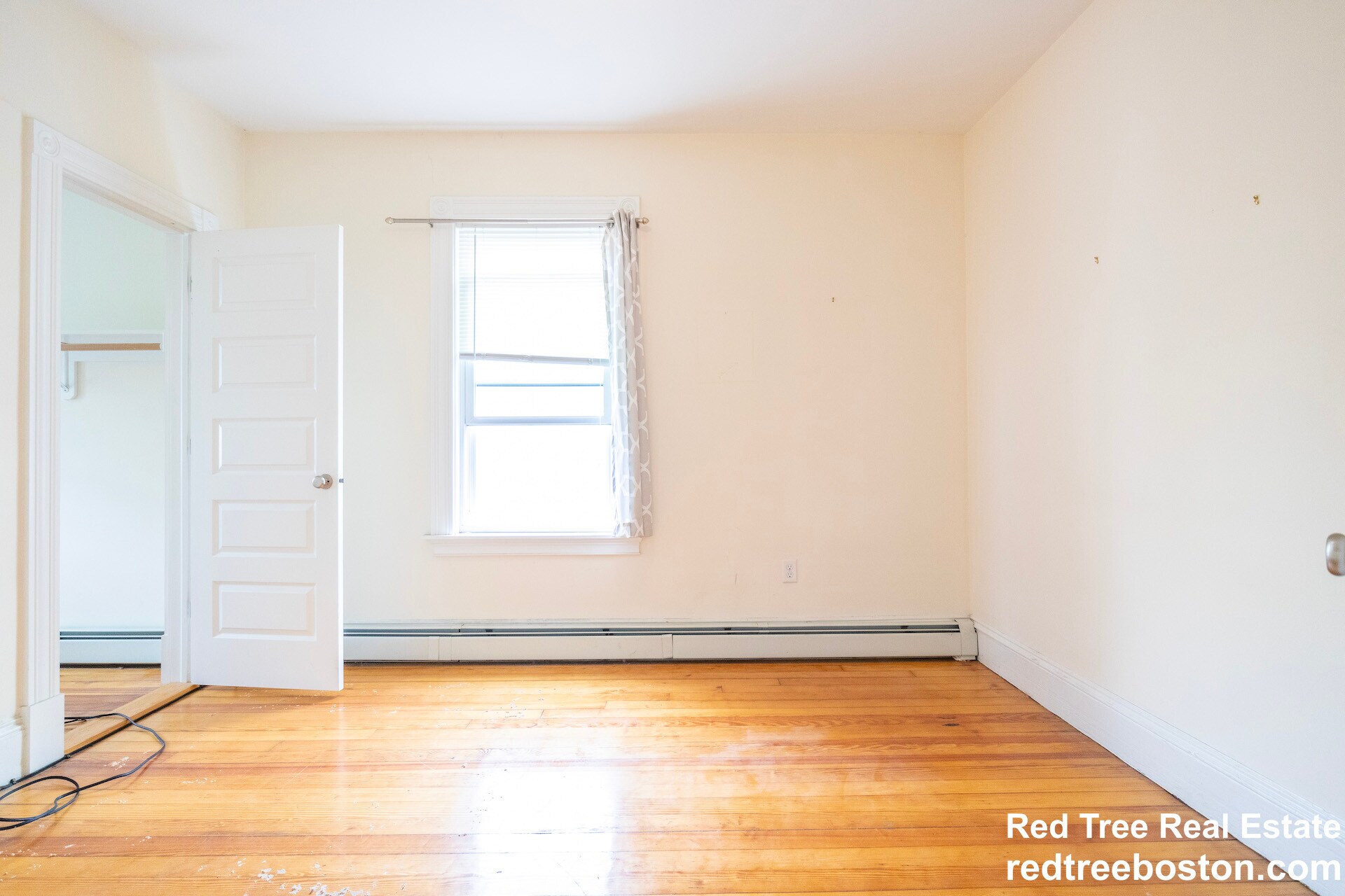 Building Photo - 15 Romsey St