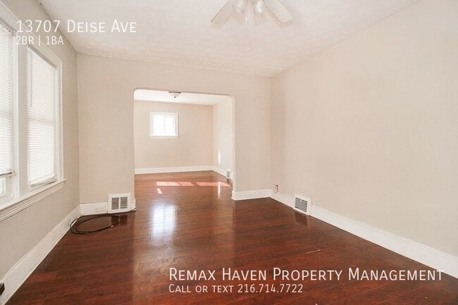 Building Photo - 13707 Deise Ave (UP) Cleveland, OH 44110? ...