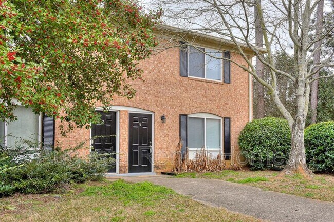 Building Photo - 2905 Arrowhead Dr