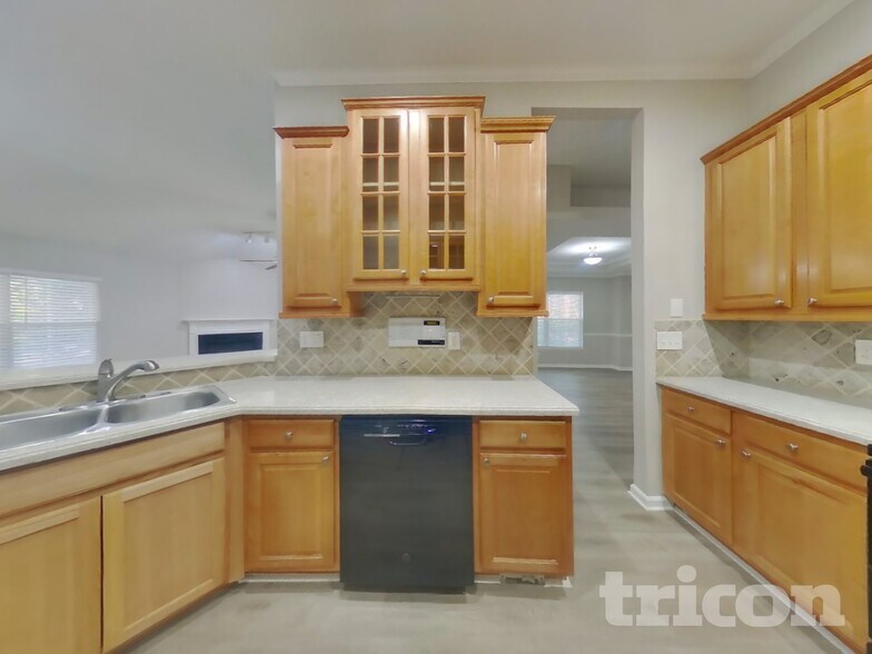 Building Photo - 13899 White Heron Pl