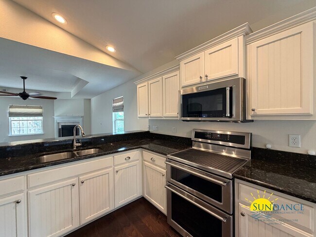 Building Photo - 30 Golden Eagle Ct