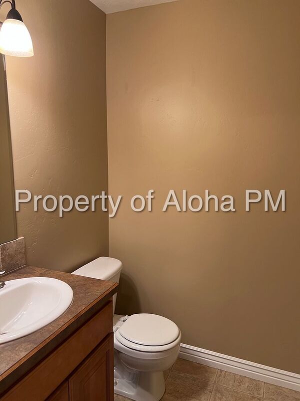 Building Photo - 4542 Brennen St W