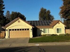 Building Photo - Fully Furnished Home with Pool – Prime Loc...