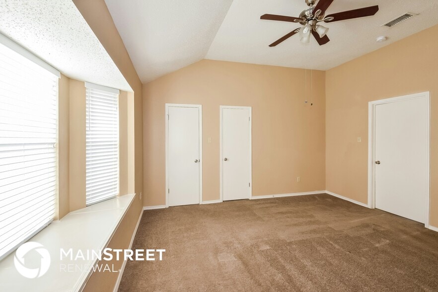 Building Photo - 14919 Tropical Wind Dr