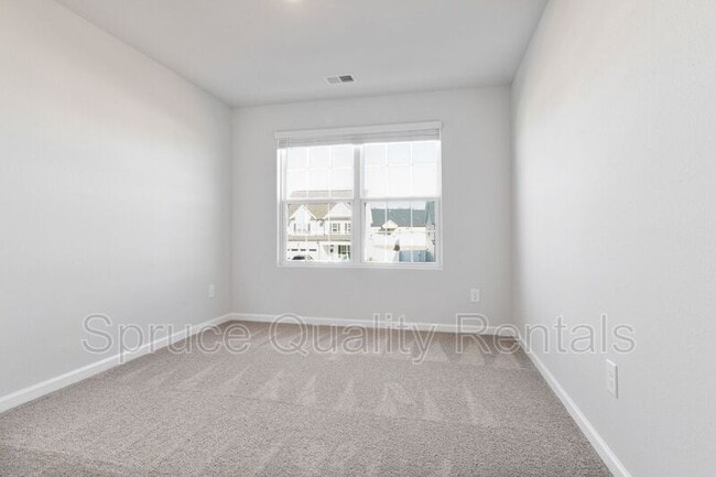 Building Photo - 216 McClellan Trail