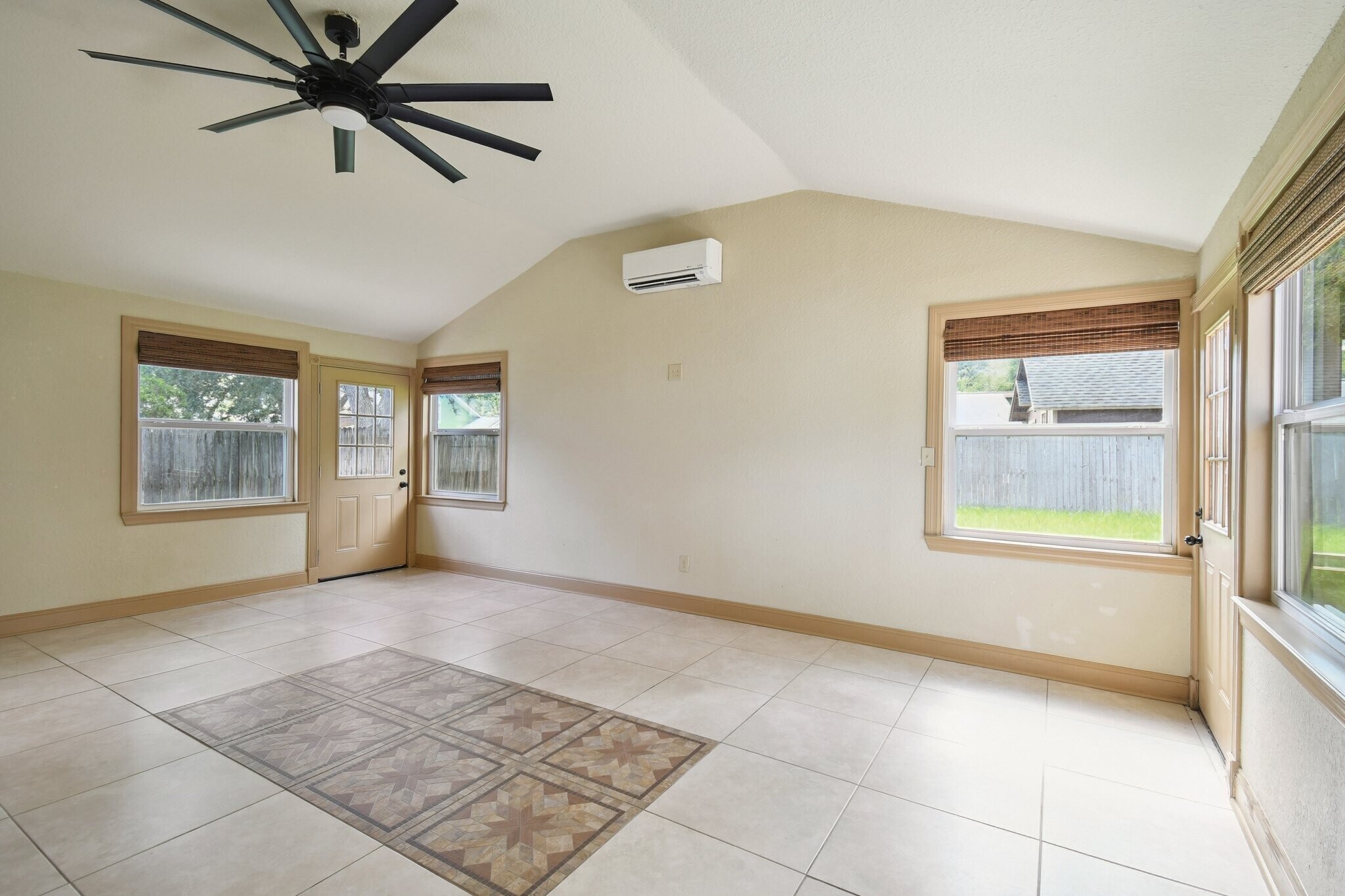 Building Photo - 2638 Kersey Ct