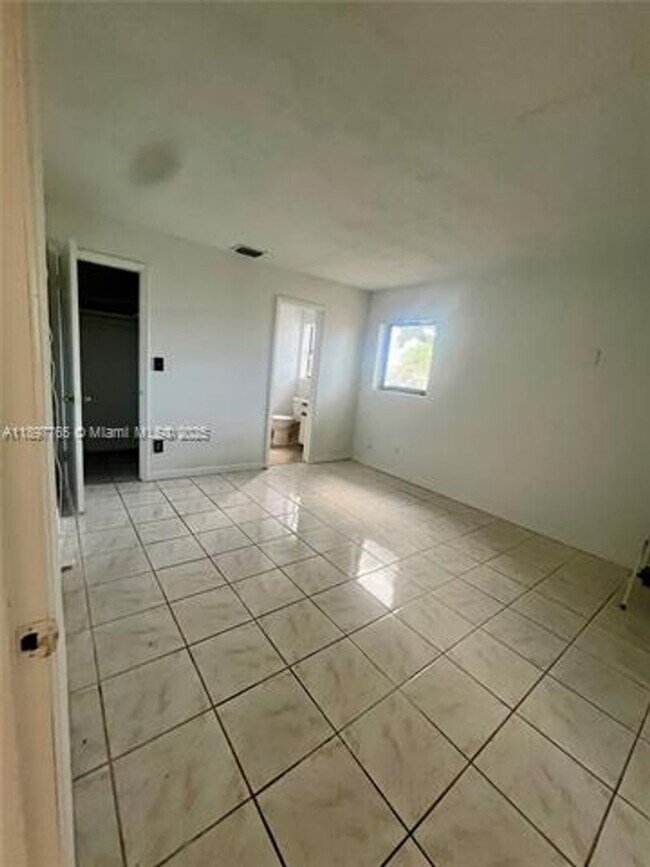 Building Photo - 11950 SW 199th St