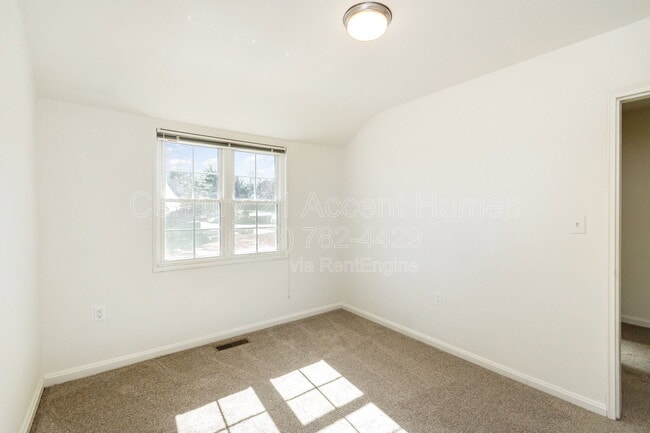 Building Photo - 3822 Keller Ave