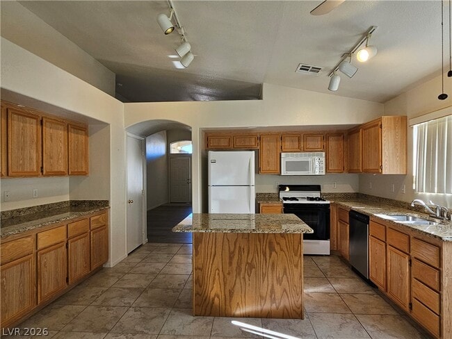 Building Photo - 3519 Ocatillo Mesa Way