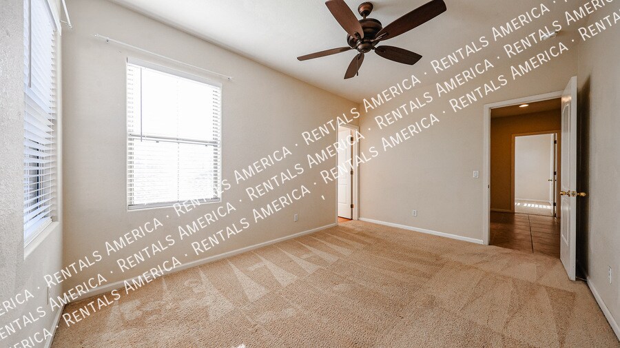 Building Photo - 13601 W Cypress St