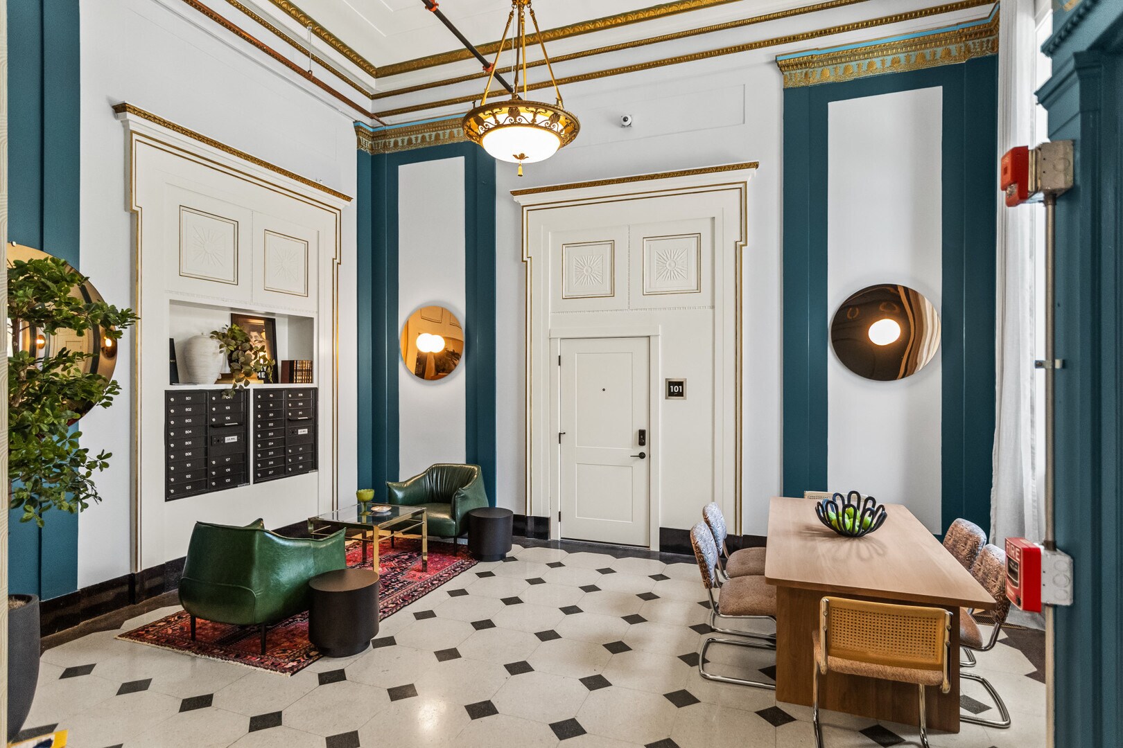 Building Photo - 1453 Maple Ave