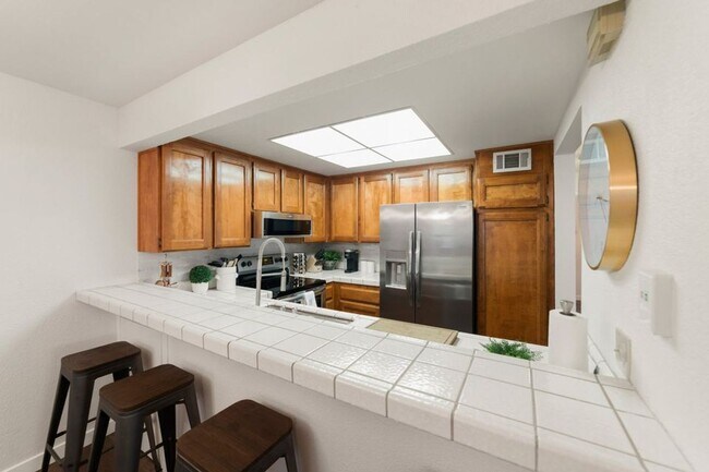 Building Photo - 2280 Hurley Way