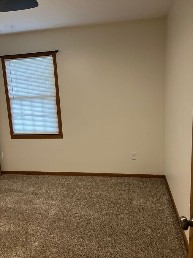 Building Photo - Updated Ranch with 2 Bedrooms, 1 Bath, and 1-Car Attached Garage in Troy, Ohio - Your Perfect Hom...