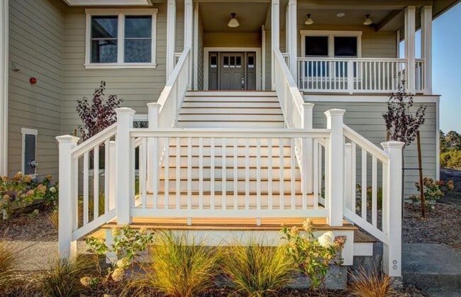 Building Photo - Modern Country Home in Petaluma – 4 Bed, 3.5 Bath | 2,753 Sq. Ft | Available December 15th