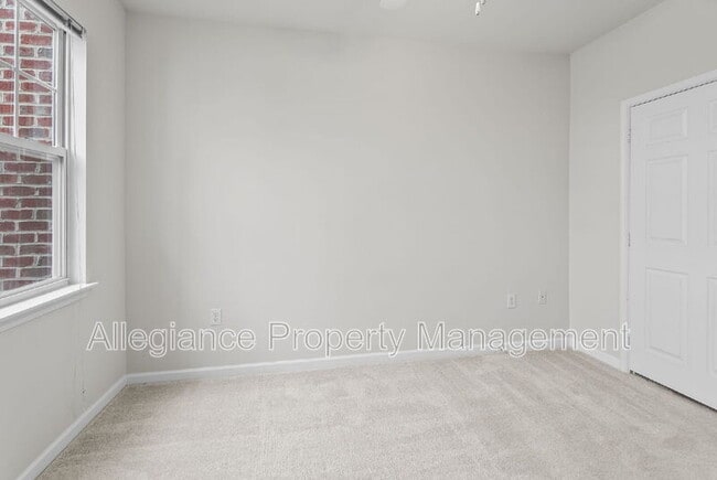 Building Photo - 12929 Centre Park Cir