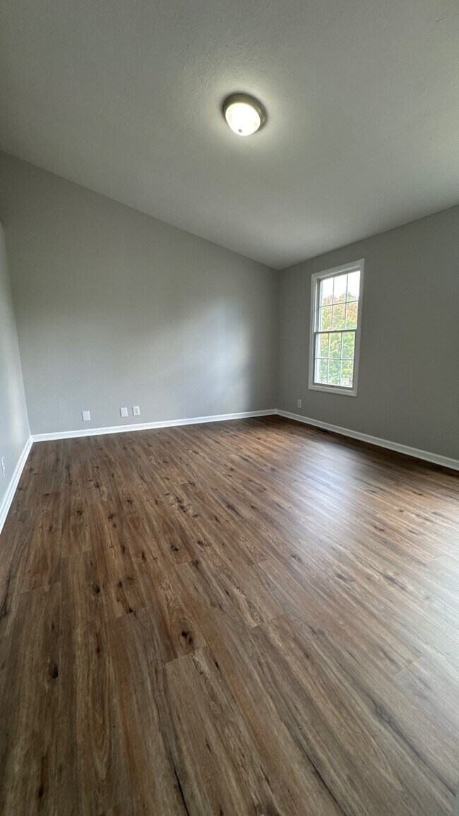 Building Photo - 7421 Spring Run Dr