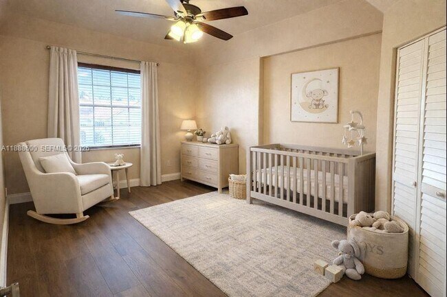 Building Photo - 210 La Costa Ct