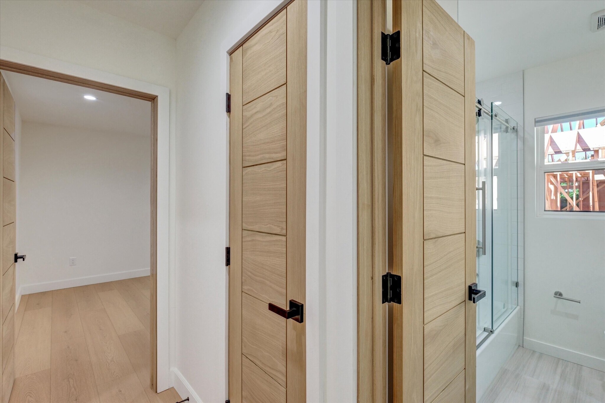 Building Photo - 5348 Thornburn St