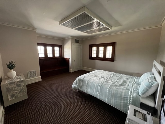 Building Photo - 24 S River St