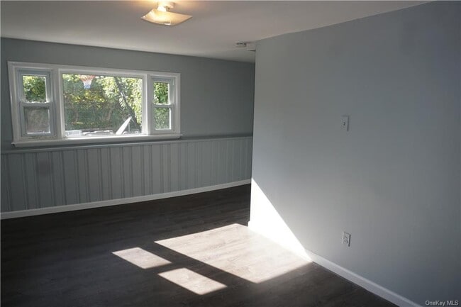 Building Photo - 40 Ludvigh Rd