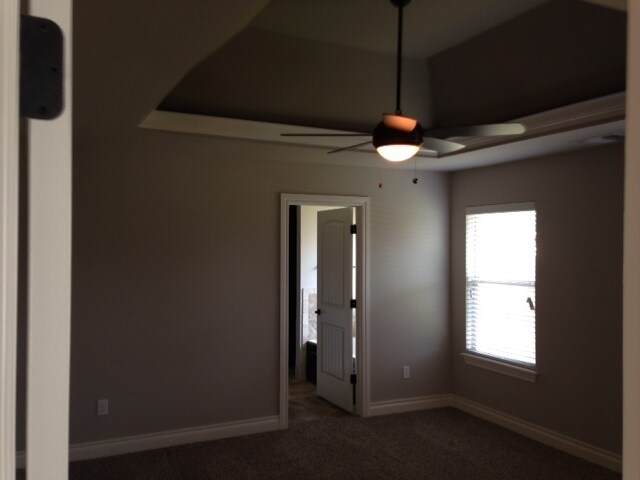 Building Photo - Edmond Schools + Kelly Lake Estates + 4 bedrooms + Community Pool