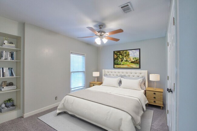 Building Photo - Franklin Home For Lease