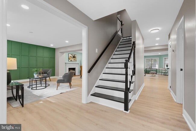 Building Photo - 10429 Headly Ct