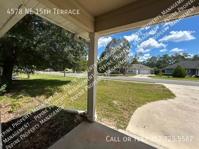 Building Photo - 4578 NE 15th Ter