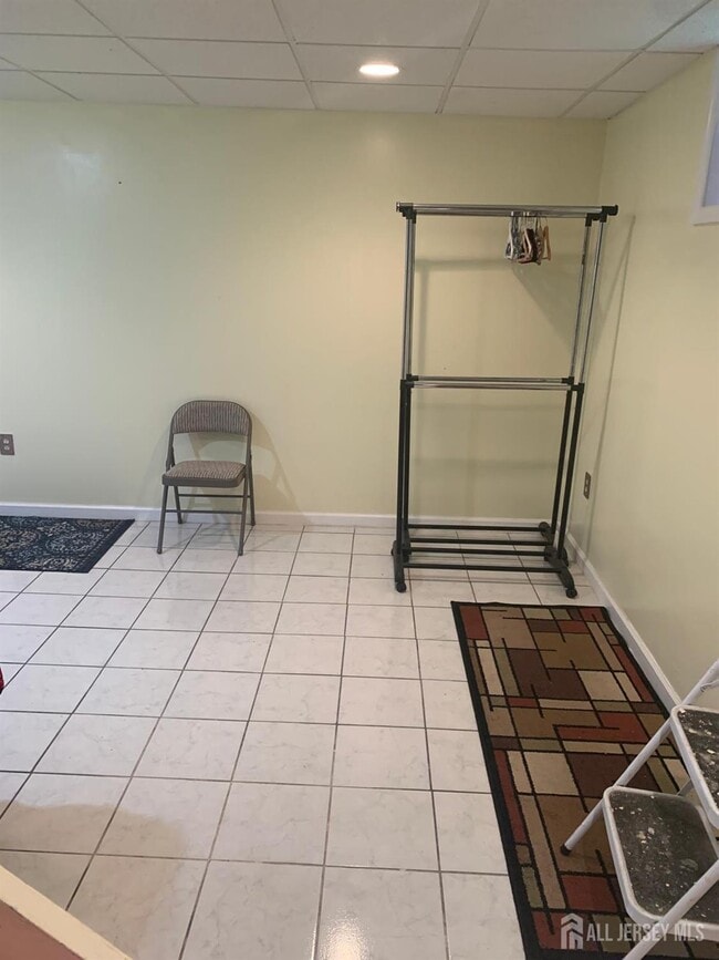 Building Photo - 707 Merrywood Dr