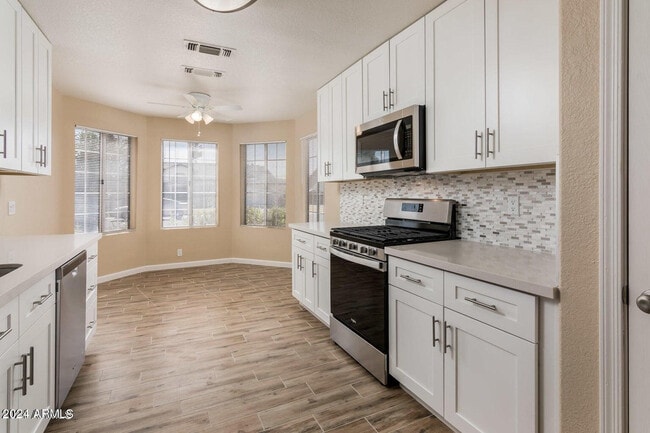 Building Photo - 8564 W Ocotillo Rd