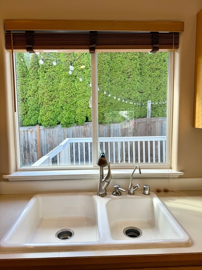 Building Photo - Immaculate Mill Creek Rambler | A/C • Cul-...