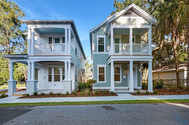 Primary Photo - 1233 NW 4th Pl