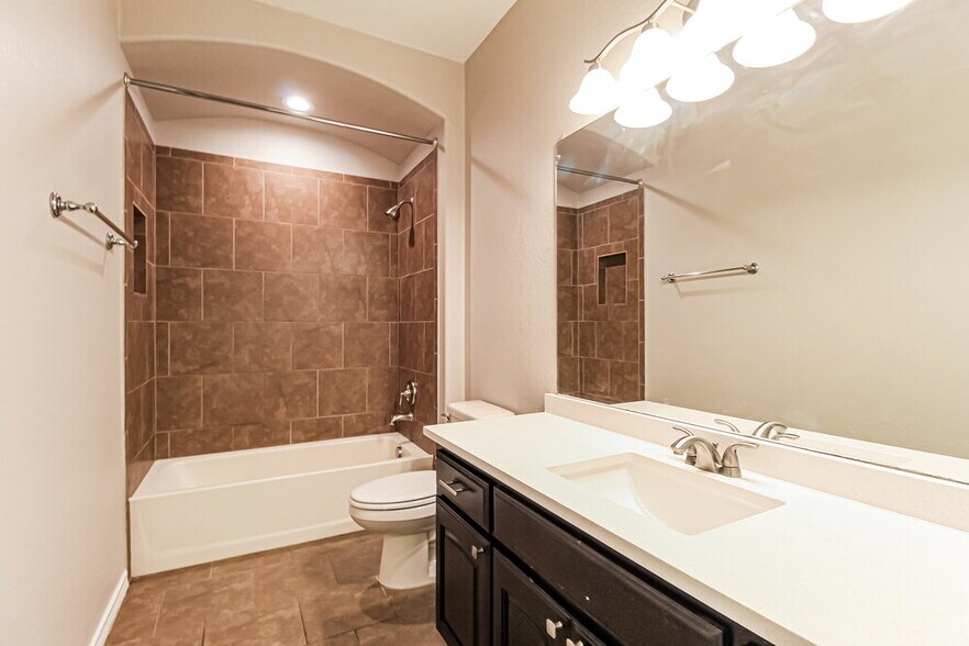 Building Photo - 1716 Abaco Dr