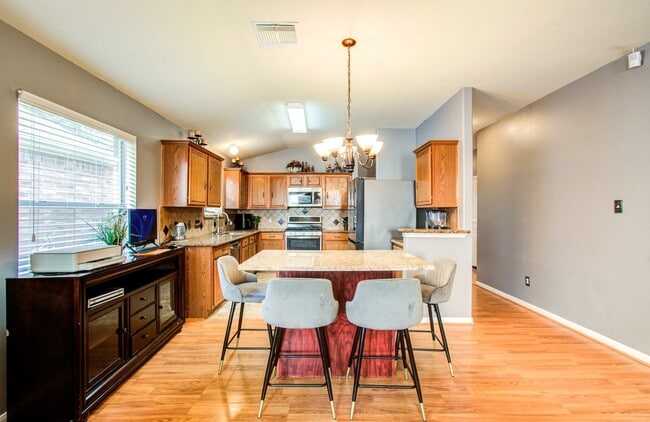 Building Photo - 19943 Black Pearl Ct