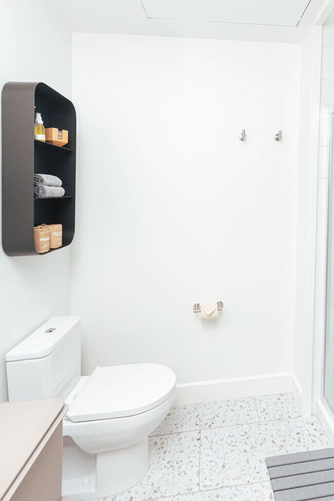 Building Photo - 1911 3rd Ave N